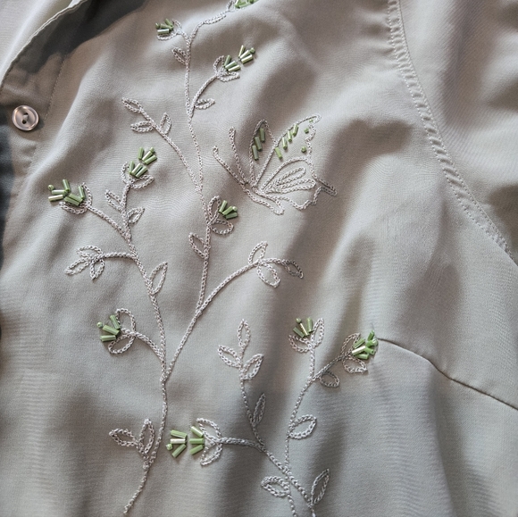 Pretty Vintage Beaded Blouse - Picture 3 of 5